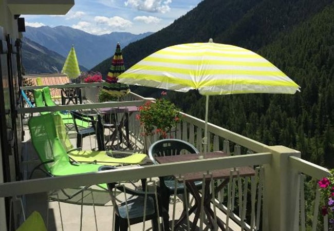 Le Chastellares Hotel in Auron 1600 - France