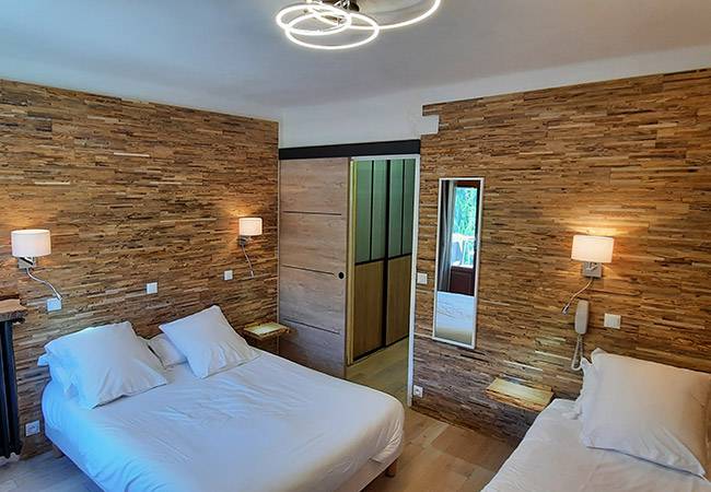 Le Chastellares Hotel in Auron 1600 - France