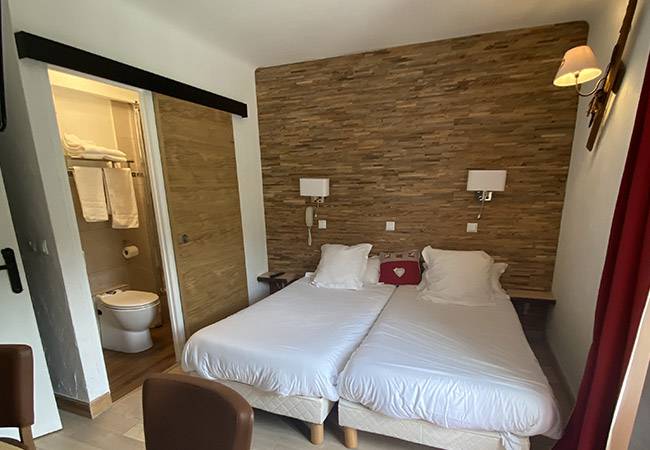 Le Chastellares Hotel in Auron 1600 - France