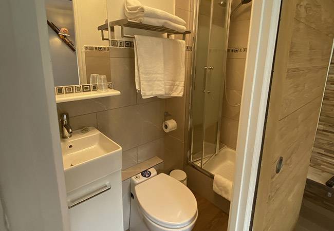 Le Chastellares Hotel in Auron 1600 - France