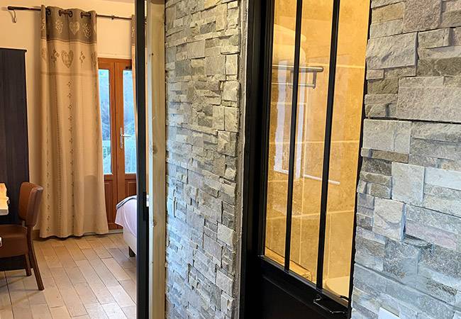 Le Chastellares Hotel in Auron 1600 - France