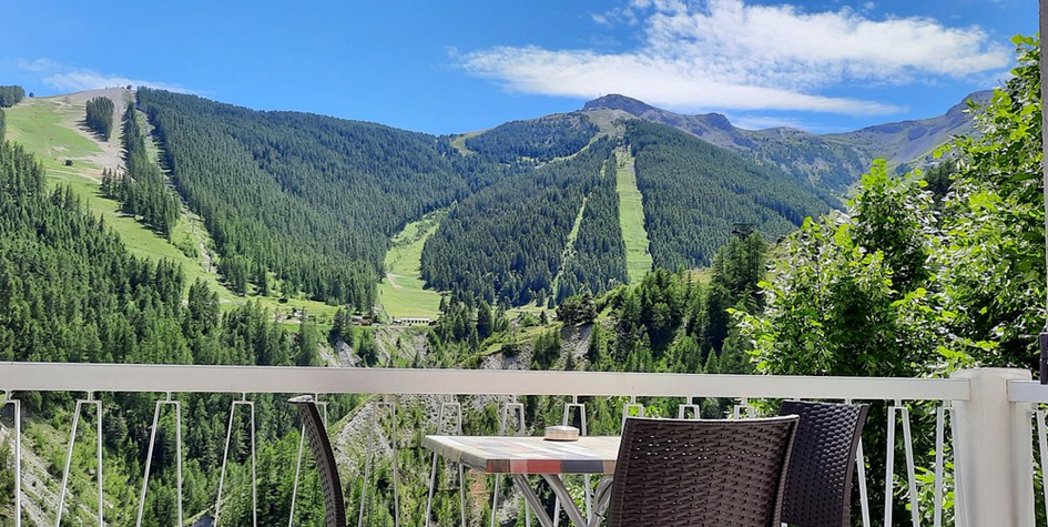 l'été à la montagne, des activités dans les alpes du Sud, Auron.